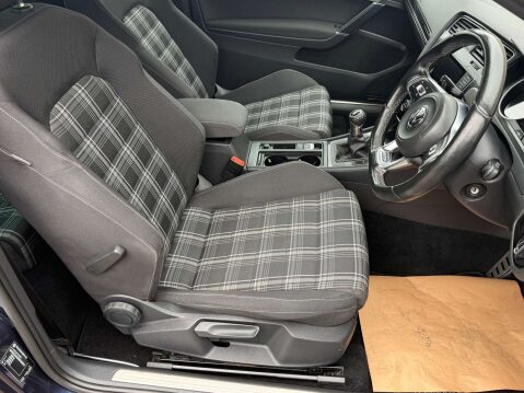 Volkswagen Golf 2.0 Golf GTD 3dr 10