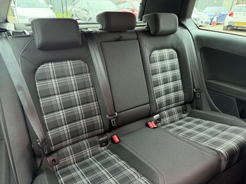 Volkswagen Golf 2.0 Golf GTD 3dr 32