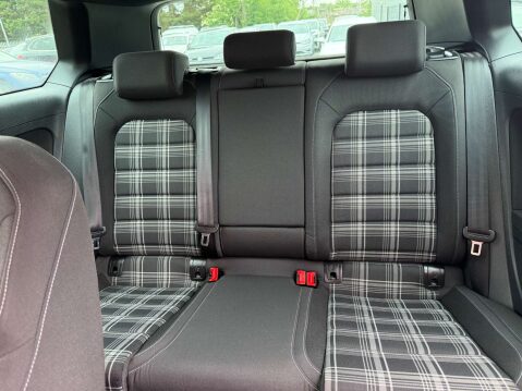Volkswagen Golf 2.0 Golf GTD 3dr 40