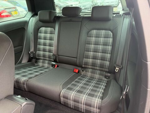 Volkswagen Golf 2.0 Golf GTD 3dr 34