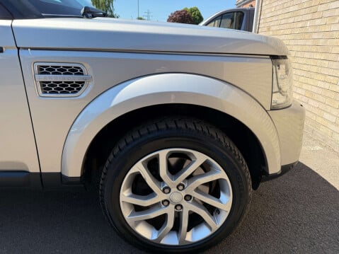 Land Rover Discovery 3.0 Discovery HSE SDV6 Auto 4WD 5dr 84