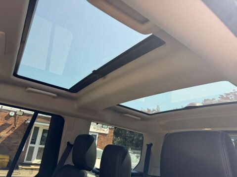 Land Rover Discovery 3.0 Discovery HSE SDV6 Auto 4WD 5dr 81