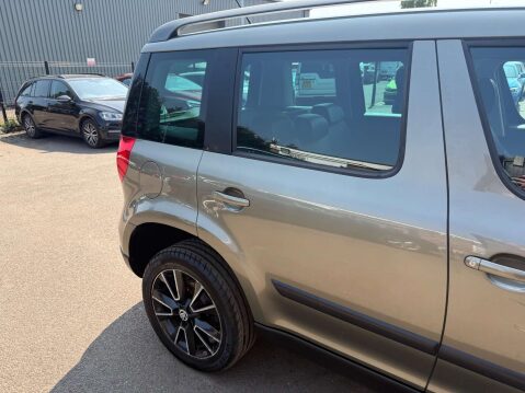 Skoda Yeti 2.0 Yeti Outdoor Elegance TDI CR 4x4 4WD 5dr 69