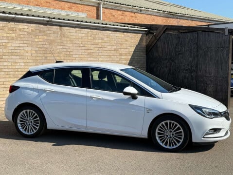 Vauxhall Astra 1.6 Astra Elite CDTi S/S 5dr 28
