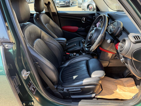 Mini Hatch 1.5 Cooper D 5dr 9