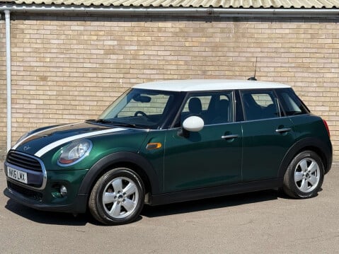 Mini Hatch 1.5 Cooper D 5dr 35