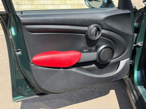 Mini Hatch 1.5 Cooper D 5dr 63