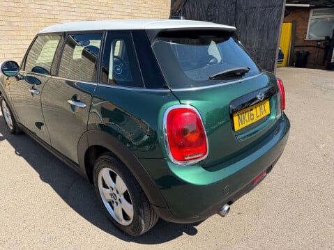 Mini Hatch 1.5 Cooper D 5dr 84
