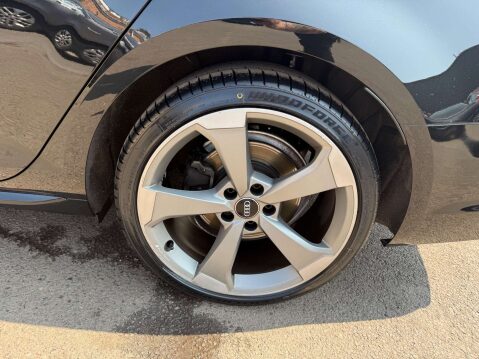 Audi A4 2.0 A4 Black Edition 40 TDI Semi-Auto 5dr 85