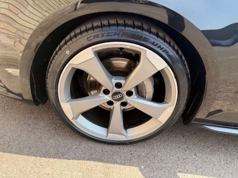 Audi A4 2.0 A4 Black Edition 40 TDI Semi-Auto 5dr 90