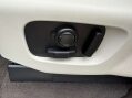 Land Rover Discovery 3.0 Discovery HSE TD6 Auto 4WD 5dr 70