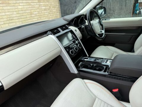 Land Rover Discovery 3.0 Discovery HSE TD6 Auto 4WD 5dr 3