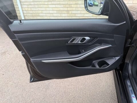 BMW 3 Series 2.0 320d M Sport Auto 5dr 68