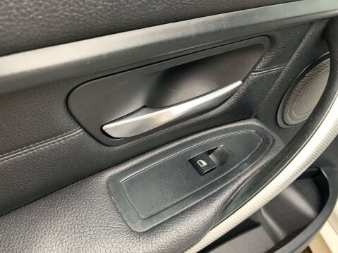 BMW 3 Series 2.0 328i M Sport 4dr 40