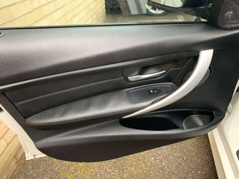 BMW 3 Series 2.0 328i M Sport 4dr 39