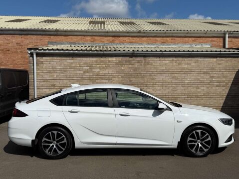 Vauxhall Insignia 1.6 Insignia Design Nav ecoTec TD 5dr 14