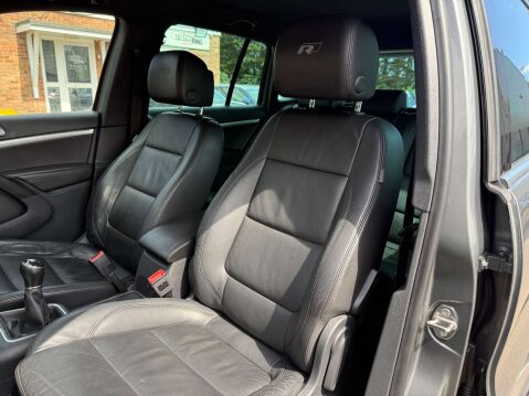 Volkswagen Tiguan 2.0 Tiguan R-Line TDI BlueMotion Technology 4Motion 4WD 5dr 25