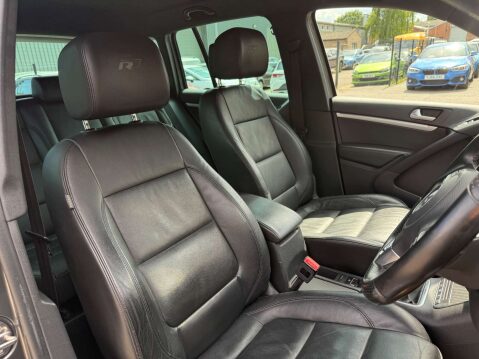 Volkswagen Tiguan 2.0 Tiguan R-Line TDI BlueMotion Technology 4Motion 4WD 5dr 16