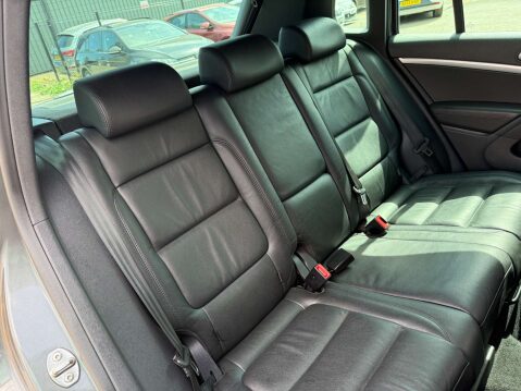 Volkswagen Tiguan 2.0 Tiguan R-Line TDI BlueMotion Technology 4Motion 4WD 5dr 31