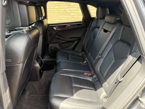 Porsche Macan 3.0 Macan S D Semi-Auto 4WD 5dr 33