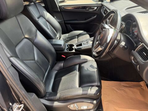 Porsche Macan 3.0 Macan S D Semi-Auto 4WD 5dr 12