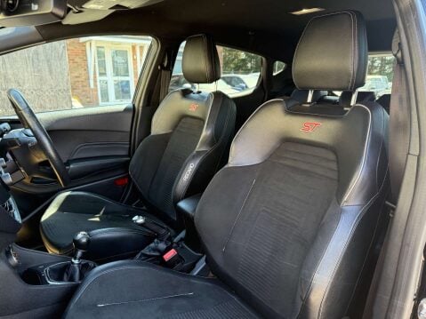 Ford Fiesta 1.5 Fiesta ST-3 T 5dr 25