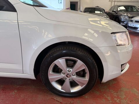 Skoda Octavia 1.6 Octavia SE L TDI 5dr 65