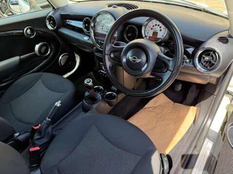 Mini Clubman 1.6 One Clubman D 5dr 4