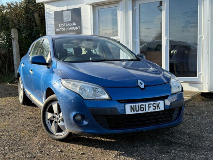 Renault Megane 1.6 16V Dynamique TomTom Hatchback 3dr Petrol Manual (163 g/km, 110 bhp)