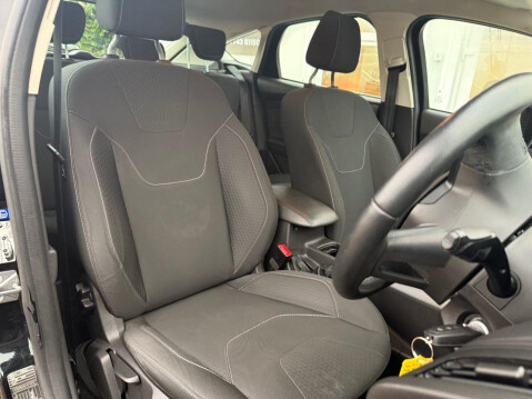 Ford Focus 1.5 TDCi Zetec Hatchback 5dr Diesel Manual Euro 6 (s/s) (120 ps) 11