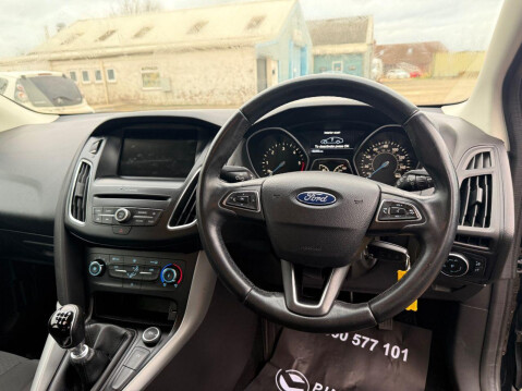 Ford Focus 1.5 TDCi Zetec Hatchback 5dr Diesel Manual Euro 6 (s/s) (120 ps) 20