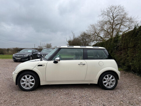 Mini Hatch 1.6 One Hatchback 3dr Petrol Manual Euro 3 (90 ps) 9