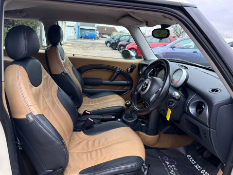 Mini Hatch 1.6 One Hatchback 3dr Petrol Manual Euro 3 (90 ps) 12