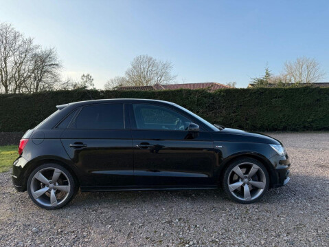 Audi A1 2.0 TDI Black Edition Sportback 5dr Diesel Manual Euro 5 (s/s) (143 ps) 10