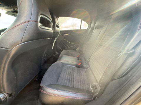 Mercedes-Benz A Class 1.8 A180 CDI AMG Sport Hatchback 5dr Diesel 7G-DCT Euro 5 (s/s) (109 ps) 12