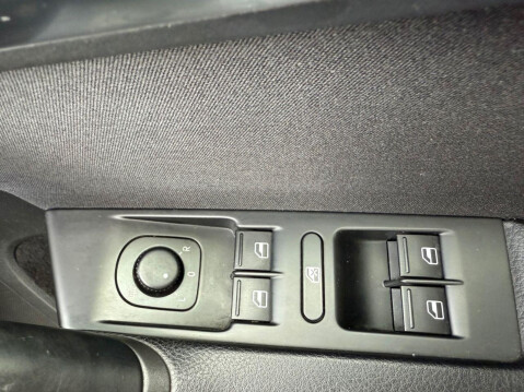 Volkswagen Passat 1.6 TDI BlueMotion Tech S Saloon 4dr Diesel Manual Euro 5 (s/s) (105 ps) ca 17