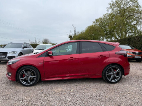 Ford Focus 1.0T EcoBoost ST-Line X Hatchback 5dr Petrol Manual Euro 6 (s/s) (140 ps) 5