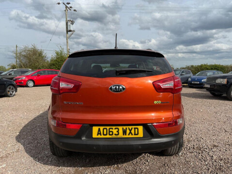 Kia Sportage 1.7 CRDi EcoDynamics 3 SUV 5dr Diesel Manual 2WD Euro 5 (s/s) (114 bhp) 6