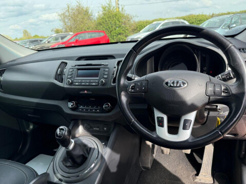 Kia Sportage 1.7 CRDi EcoDynamics 3 SUV 5dr Diesel Manual 2WD Euro 5 (s/s) (114 bhp) 18