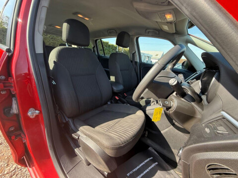 Vauxhall Zafira 1.4i Turbo Design MPV 5dr Petrol Manual Euro 6 (140 ps) 10