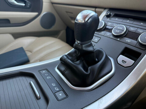 Land Rover Range Rover Evoque 2.2 SD4 Pure Tech SUV 5dr Diesel Manual 4WD Euro 5 (s/s) (190 ps) 26