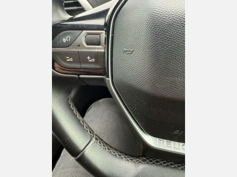 Peugeot 3008 1.2 PureTech Allure SUV 5dr Petrol Manual Euro 6 (s/s) (130 ps) 32