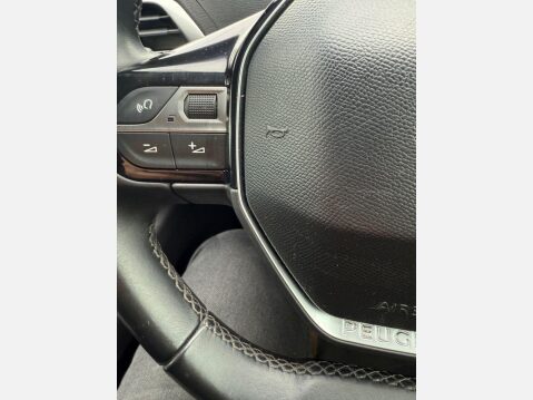 Peugeot 3008 1.2 PureTech Allure SUV 5dr Petrol Manual Euro 6 (s/s) (130 ps) 31