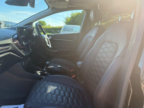 Ford Fiesta 1.0T EcoBoost GPF Vignale Hatchback 5dr Petrol Manual Euro 6 (s/s) (125 ps) 37
