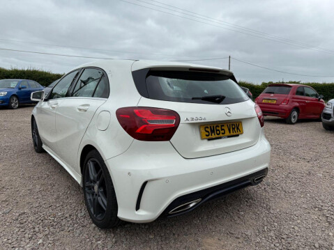 Mercedes-Benz A Class 2.1 A200d AMG Line (Premium) Hatchback 5dr Diesel Manual Euro 6 (s/s) (136 5