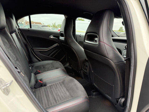 Mercedes-Benz A Class 2.1 A200d AMG Line (Premium) Hatchback 5dr Diesel Manual Euro 6 (s/s) (136 6