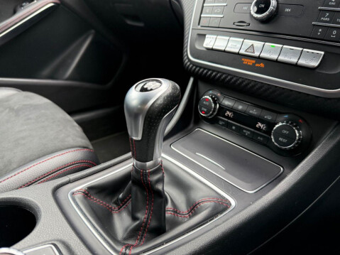 Mercedes-Benz A Class 2.1 A200d AMG Line (Premium) Hatchback 5dr Diesel Manual Euro 6 (s/s) (136 30