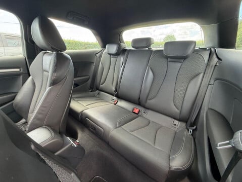Audi A3 2.0 TDI S line Hatchback 3dr Diesel Manual Euro 5 (s/s) (150 ps) 39