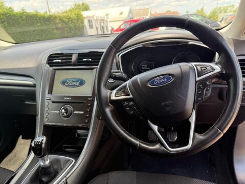 Ford Mondeo 1.5 TDCi ECOnetic Titanium Hatchback 5dr Diesel Manual Euro 6 (s/s) (120 ps 20