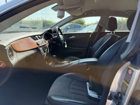 Mercedes-Benz CLS 3.0 CLS320 CDI Coupe 4dr Diesel 7G-Tronic (200 g/km, 221 bhp) 16